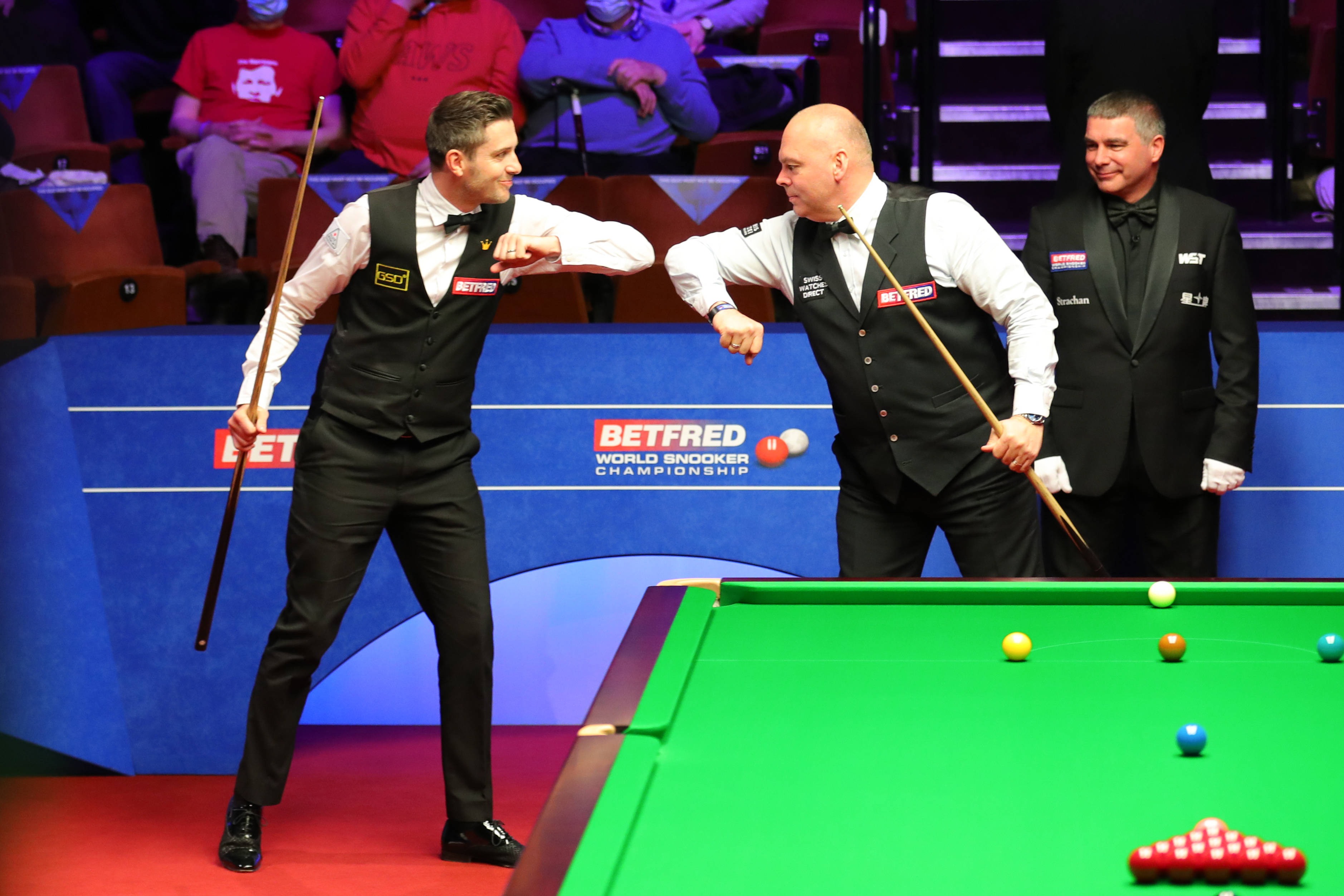 含糊其辞的 含糊其辞的