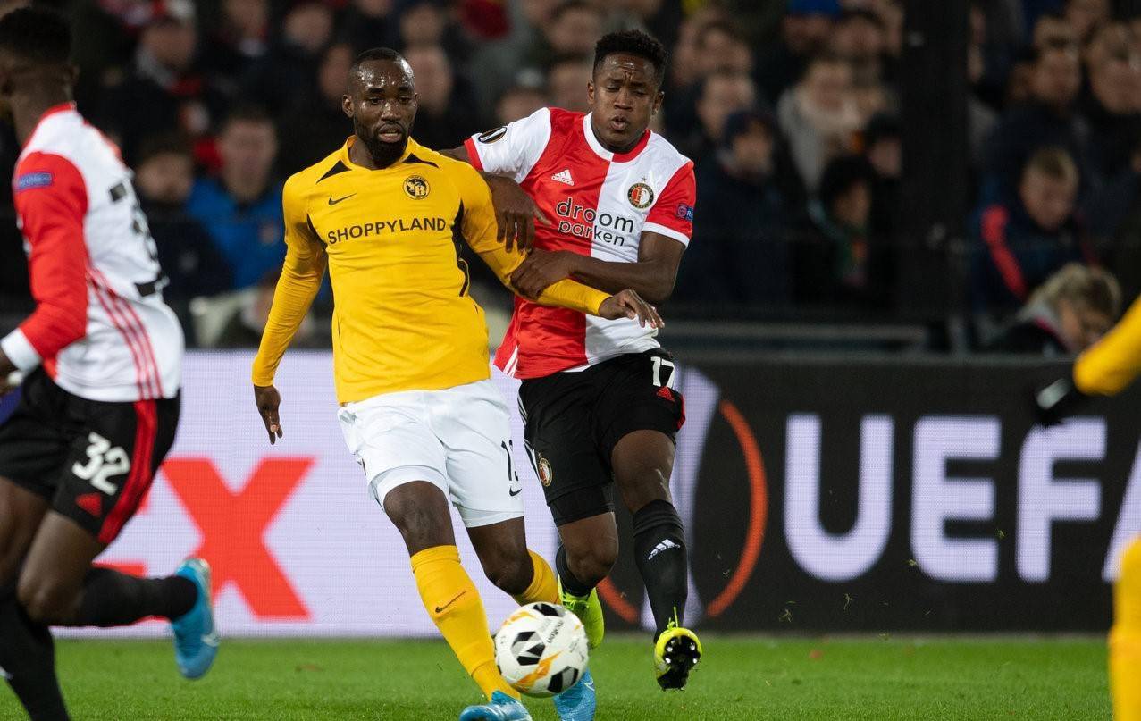 三脚传递内 三脚传递内